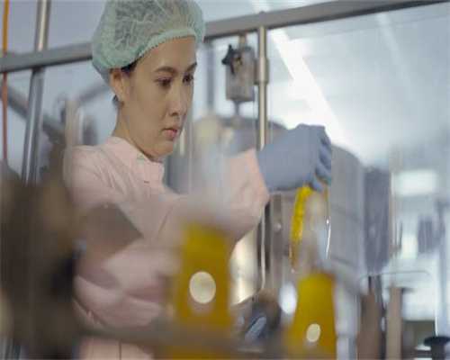 肖战染蓝色头发霸气外露，暖男秒变腹黑男